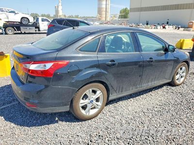 Trzecie zdjęcie samochodu z tyłu: 2014 FORD FOCUS SE VIN:1FADP3F23EL130793 - miniatura
