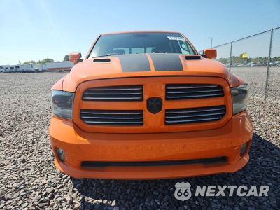 Piąte zdjęcie samochodu w środku: 2015 RAM 1500 SPORT VIN:1C6RR7MT6FS702256 - miniatura