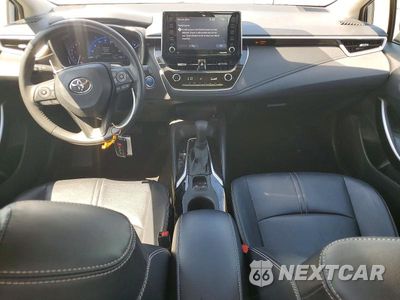 Zdjęcie 8 z 12 samochodu: 2022 TOYOTA COROLLA LE VIN:JTDEAMDE7NJ054302 - miniatura