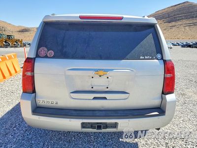 Zdjęcie 6 z 13 samochodu: 2017 CHEVROLET TAHOE C1500 LT VIN:1GNSCBKC5HR147657 - miniatura