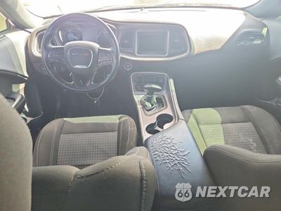 Zdjęcie 8 z 12 samochodu: 2020 DODGE CHALLENGER SXT VIN:2C3CDZAG1LH112960 - miniatura