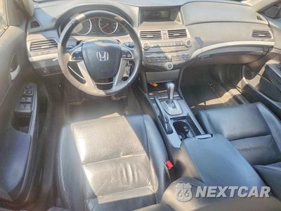 Zdjęcie 8 z 13 samochodu: 2012 HONDA ACCORD VIN:1HGCP2F60CA094249 - miniatura