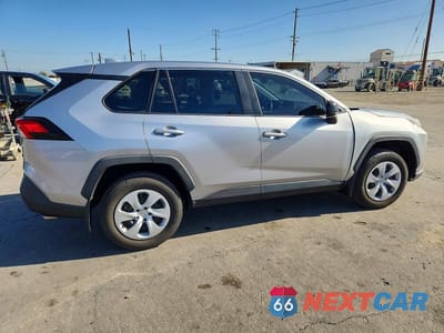 Trzecie zdjęcie samochodu z tyłu: 2024 TOYOTA RAV4 LE VIN:2T3H1RFV8RC256095 - miniatura