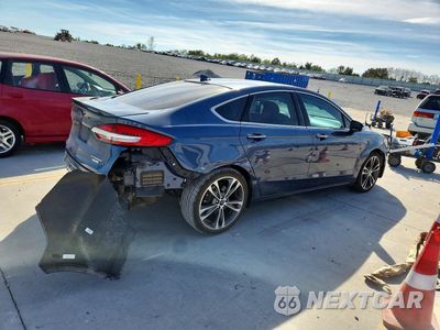Trzecie zdjęcie samochodu z tyłu: 2019 FORD FUSION TITANIUM VIN:3FA6P0K91KR253113 - miniatura
