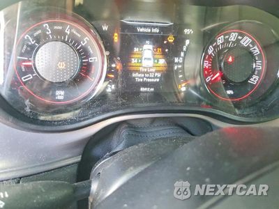 Zdjęcie 9 z 13 samochodu: 2023 DODGE CHALLENGER SXT VIN:2C3CDZAG0PH549709 - miniatura