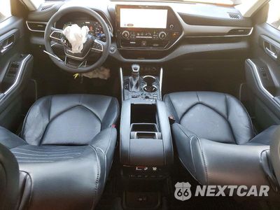 Zdjęcie 8 z 13 samochodu: 2023 TOYOTA HIGHLANDER HYBRID XLE VIN:5TDKBRCH6PS593086 - miniatura