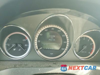 Zdjęcie 9 z 12 samochodu: 2011 MERCEDES-BENZ C 300 VIN:WDDGF5EB0BA471038 - miniatura