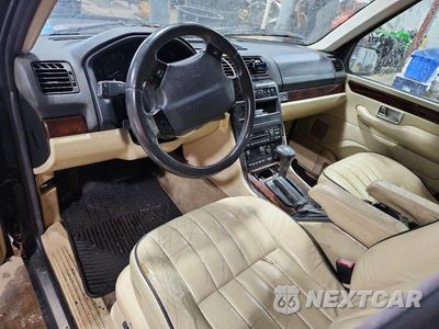Zdjęcie 8 z 13 samochodu: 2000 LAND ROVER RANGE ROVER 4.6 HSE LONG WHEELBASE VIN:SALPV1643YA443998 - miniatura