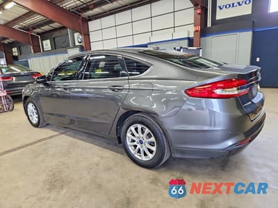 Drugie zdjęcie samochodu z przodu: 2018 FORD FUSION S VIN:3FA6P0G75JR227006 - miniatura
