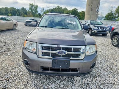 Piąte zdjęcie samochodu w środku: 2012 FORD ESCAPE XLS VIN:1FMCU0C75CKA82807 - miniatura
