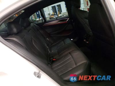 Zdjęcie 10 z 12 samochodu: 2019 BMW M5 VIN:WBSJF0C56KB284857 - miniatura
