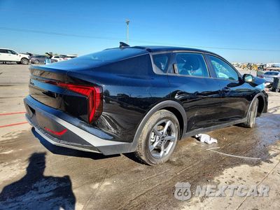 Trzecie zdjęcie samochodu z tyłu: 2026 KIA K4 LXS VIN:3KPFT4DE2TE387256 - miniatura