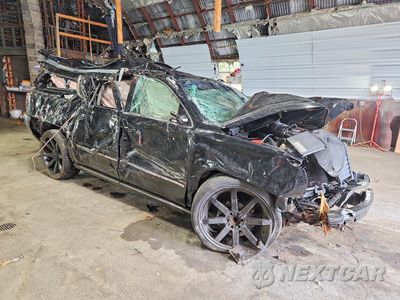 Czwarte zdjęcie samochodu z boku: 2018 GMC YUKON XL DENALI VIN:1GKS1HKJ8JR190304 - miniatura