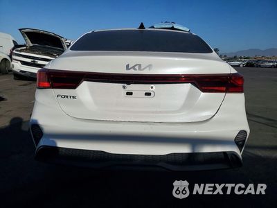 Zdjęcie 6 z 12 samochodu: 2024 KIA FORTE LXS VIN:3KPF24AD0RE725471 - miniatura