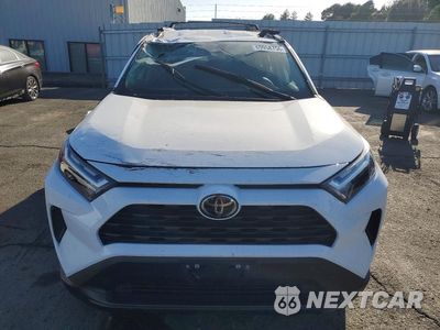 Piąte zdjęcie samochodu w środku: 2025 TOYOTA RAV4 XLE VIN:2T3P1RFV8SW605689 - miniatura