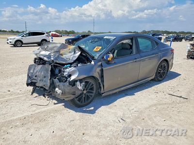 2026 TOYOTA CAMRY SE 4T1DAACK4TU690149 - główne zdjęcie licytacji z USA - miniatura