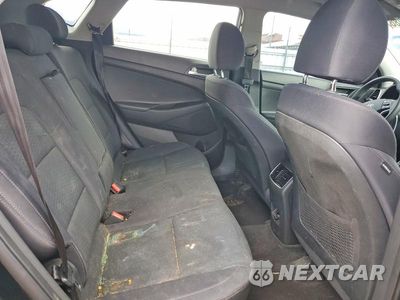 Zdjęcie 11 z 13 samochodu: 2019 HYUNDAI TUCSON SEL VIN:KM8J33AL2KU885511 - miniatura