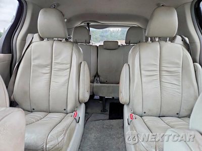 Zdjęcie 10 z 14 samochodu: 2011 TOYOTA SIENNA XLE 7-PASSENGER VIN:5TDDK3DC0BS018161 - miniatura
