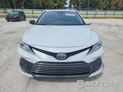 Piąte zdjęcie samochodu w środku: 2022 TOYOTA CAMRY XLE VIN:4T1F31AK3NU586700 - miniatura