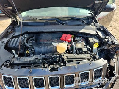 Zdjęcie 11 z 13 samochodu: 2020 JEEP COMPASS LATITUDE VIN:3C4NJDBB9LT239580 - miniatura