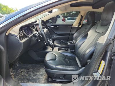 Zdjęcie 7 z 12 samochodu: 2015 TESLA MODEL S 85D VIN:5YJSA1H20FFP69562 - miniatura