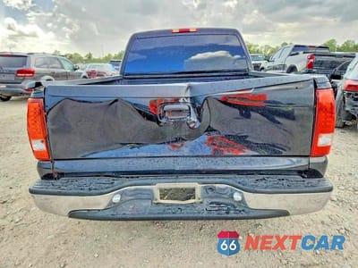 Zdjęcie 6 z 12 samochodu: 2006 GMC NEW SIERRA C1500 VIN:2GTEC13V161259913 - miniatura