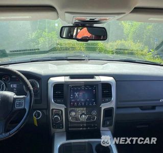 Zdjęcie 7 z 12 samochodu: 2018 RAM 1500 SLT VIN:1C6RR7LT7JS268195 - miniatura