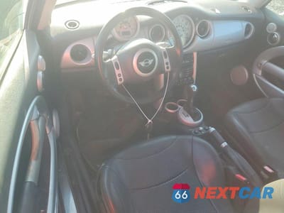 Zdjęcie 8 z 12 samochodu: 2003 MINI COOPER VIN:WMWRC33483TE15553 - miniatura
