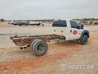Trzecie zdjęcie samochodu z tyłu: 2015 FORD 550 VIN:1FDUF5HT4FEC88642 - miniatura