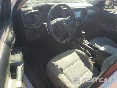 Zdjęcie 8 z 12 samochodu: 2017 TOYOTA TACOMA SR VIN:5TFRX5GN3HX084514 - miniatura