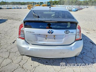 Zdjęcie 6 z 12 samochodu: 2013 TOYOTA PRIUS THREE VIN:JTDKN3DU0D5601698 - miniatura