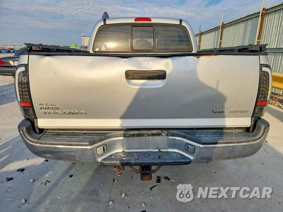 Zdjęcie 6 z 12 samochodu: 2005 TOYOTA TACOMA DOUBLE CAB VIN:5TELU42N75Z133220 - miniatura