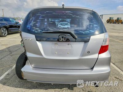 Zdjęcie 6 z 12 samochodu: 2010 HONDA FIT VIN:JHMGE8H20AS007409 - miniatura
