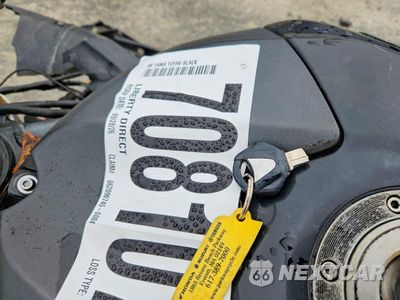 Zdjęcie 8 z 9 samochodu: 2008 YAMAHA YZFR6 VIN:JYARJ16E58A003040 - miniatura