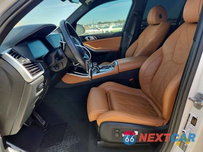 Zdjęcie 7 z 13 samochodu: 2023 BMW X5 XDRIVE45E VIN:5UXTA6C0XP9P40989 - miniatura