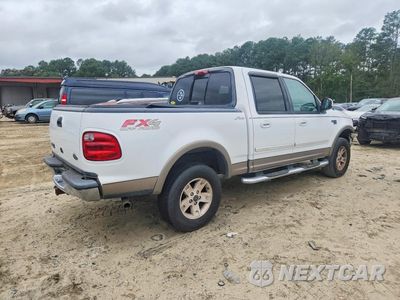 Trzecie zdjęcie samochodu z tyłu: 2003 FORD F150 SUPERCREW VIN:1FTRW08L43KD70137 - miniatura