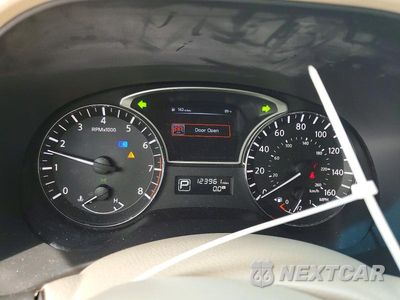 Zdjęcie 9 z 13 samochodu: 2014 NISSAN PATHFINDER S VIN:5N1AR2MN8EC671512 - miniatura