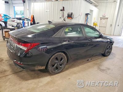 Trzecie zdjęcie samochodu z tyłu: 2022 HYUNDAI ELANTRA SEL VIN:KMHLM4AG2NU327371 - miniatura