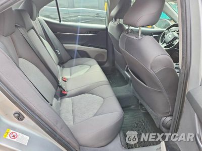 Zdjęcie 10 z 12 samochodu: 2019 TOYOTA CAMRY LE VIN:4T1B11HK8KU736287 - miniatura