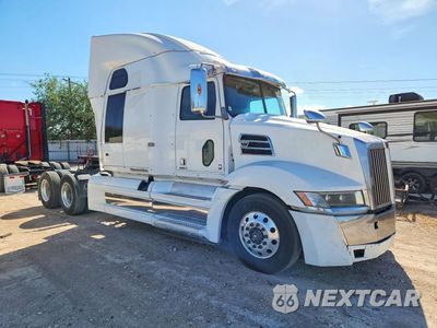 Czwarte zdjęcie samochodu z boku: 2020 WESTERN STAR 5700 SEMI TRUCK VIN:5KJJBHDR0LLLH4261 - miniatura