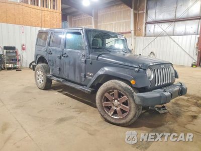Czwarte zdjęcie samochodu z boku: 2017 JEEP WRANGLER UNLIMITED SAHARA VIN:1C4BJWEG4HL681644 - miniatura