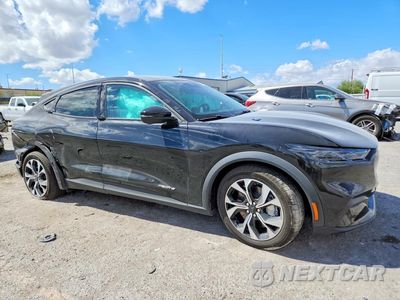Czwarte zdjęcie samochodu z boku: 2026 FORD MUSTANG MACH-E SELECT VIN:3FMTK1R44TMA00518 - miniatura