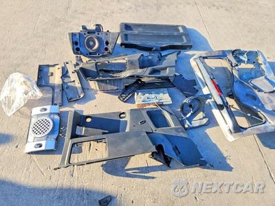 Zdjęcie 12 z 13 samochodu: 2010 TOYOTA FJ CRUISER BASE VIN:JTEZU4BF3AK010611 - miniatura