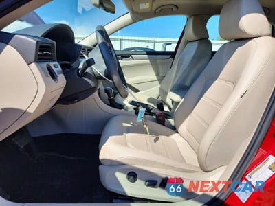 Zdjęcie 7 z 13 samochodu: 2021 VOLKSWAGEN PASSAT VIN:1VWSA7A3XMC003724 - miniatura
