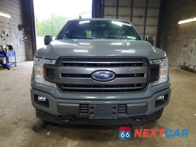 Piąte zdjęcie samochodu w środku: 2018 FORD F150 SUPERCREW VIN:1FTEW1E5XJFB24080 - miniatura