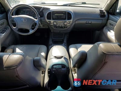 Zdjęcie 8 z 13 samochodu: 2005 TOYOTA SEQUOIA LIMITED VIN:5TDBT48A15S247231 - miniatura