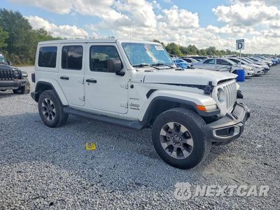 Czwarte zdjęcie samochodu z boku: 2021 JEEP WRANGLER UNLIMITED SAHARA VIN:1C4HJXEGXMW594579 - miniatura