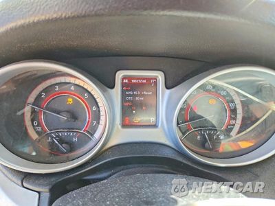 Zdjęcie 9 z 14 samochodu: 2011 DODGE JOURNEY CREW VIN:3D4PG3FG0BT532440 - miniatura