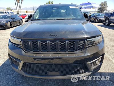 Piąte zdjęcie samochodu w środku: 2023 JEEP GRAND CHEROKEE LAREDO VIN:1C4RJHAG8PC566401 - miniatura