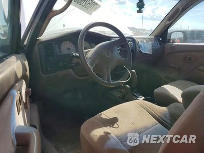 Zdjęcie 8 z 12 samochodu: 2003 TOYOTA TACOMA V6 VIN:5TEWN72N93Z179527 - miniatura